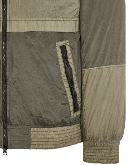 VESTE